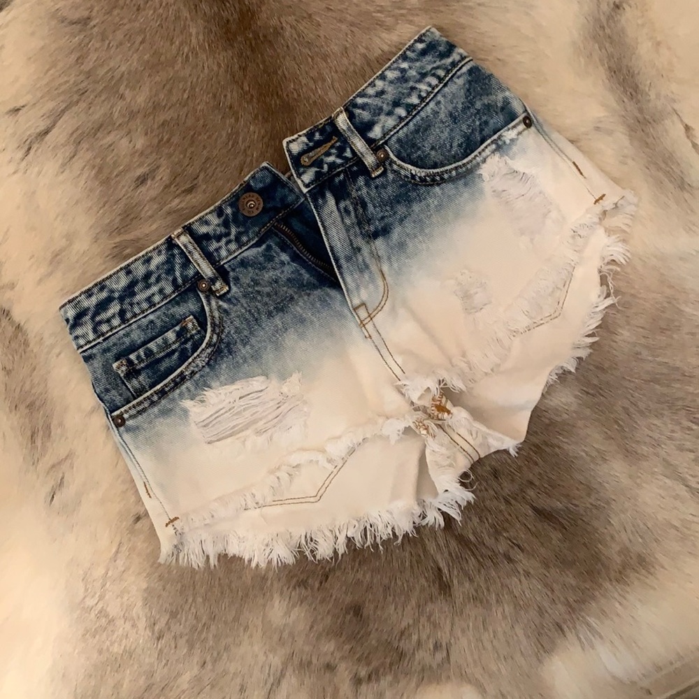 Bullhead high rise shorts